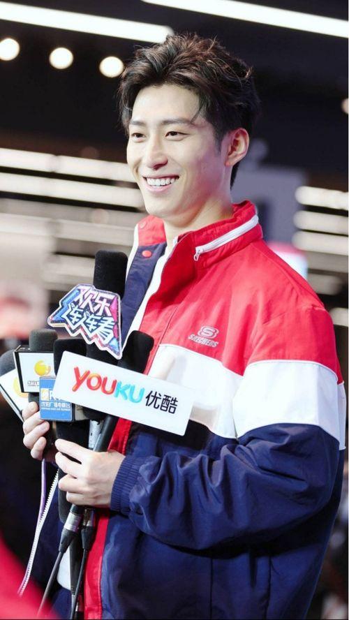 骁的明星,揭秘明星骁的成长之路