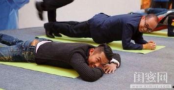 平板支撑明星,塑造完美身材的秘密武器